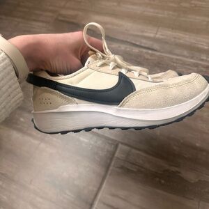 Nike Women's Waffle Debut Shoes size 6.5
